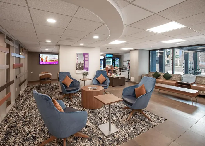 Coast Calgary Downtown Hotel & Suites By Apa