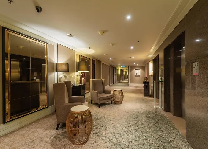 I Hotel Batam