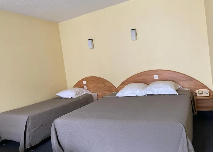 Logis Hotel Restaurant Des Voyageurs
