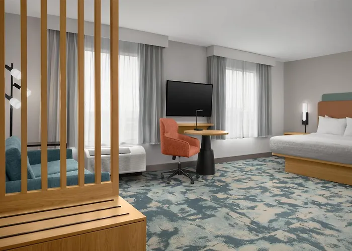 Hampton Inn & Suites Phoenix Chandler Fashion Center