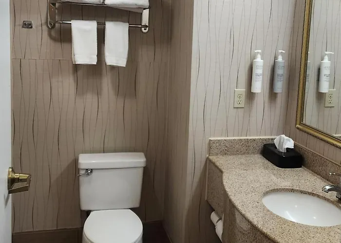 Baymont By Wyndham Midland Tx Hotel