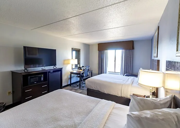 Greenfield Inn & Suites Owensboro, Ky Airport