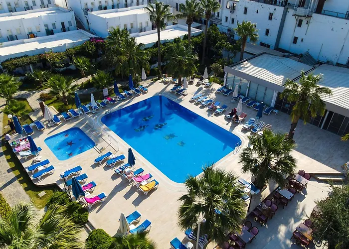 Nagi Beach Hotel
