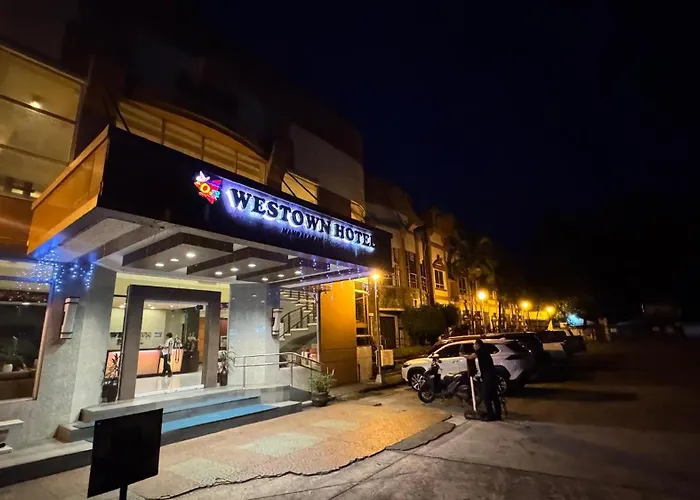 Mo2 Westown Hotel - Mandalagan