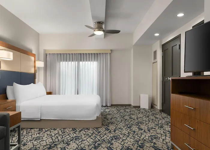 Homewood Suites By Hilton Boston Brookline-Longwood Medical