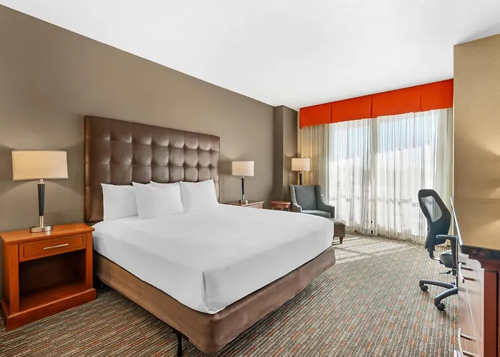 Drury Inn & Suites Fort Myers Airport Fgcu