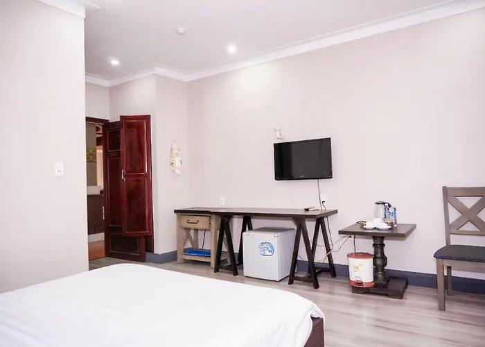 Ha Trinh Hotel
