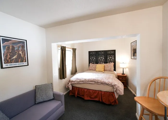 Jonquil Motel