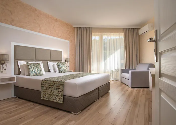 Marina White Sands Beach Hotel