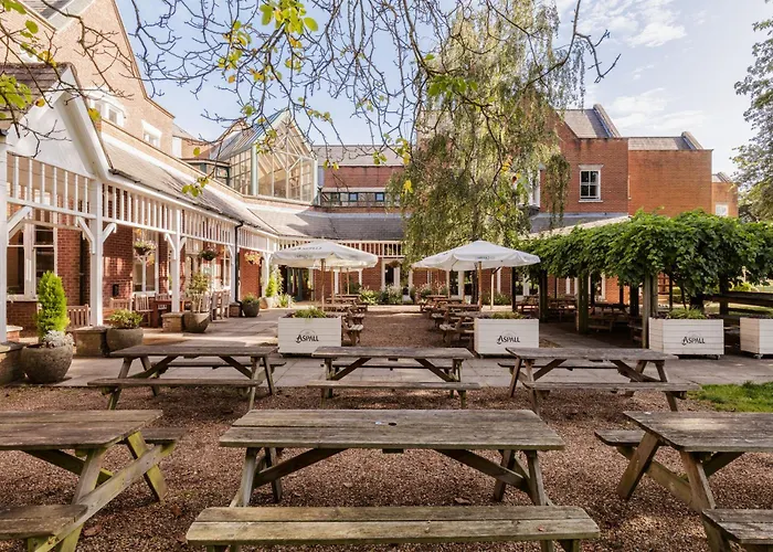 Coulsdon Manor Hotel And Golf Club