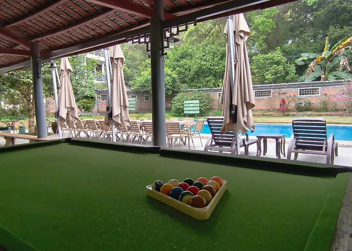 Snow Lion Riverside Resort-Chinese Cooking Class-English Speaking Team-Free Activities Tips