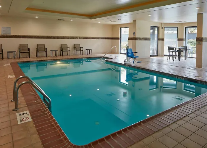 Courtyard Newport News Yorktown Hotel