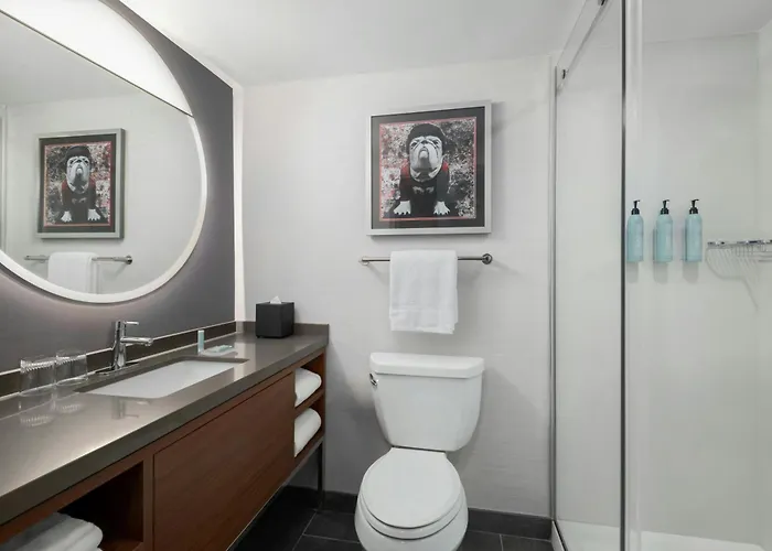 Courtyard By Marriott Athens Downtown Hotel
