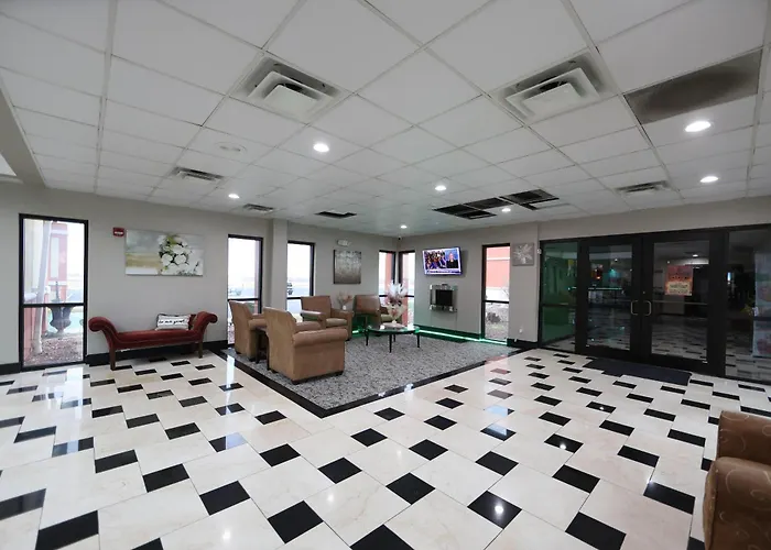 Quality Inn & Suites Mattoon South