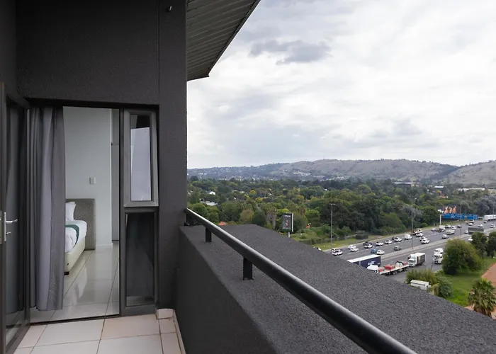 The Nicol Hotel And Apartments