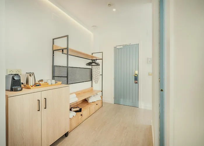 Beneste Nerja Hostal