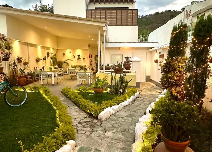 Hotel y Arte Antigua