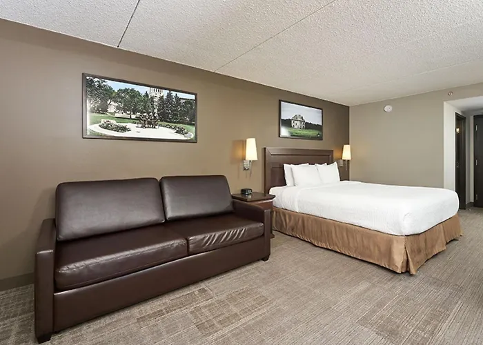 Canad Inns Destination Centre Club Regent Casino Hotel