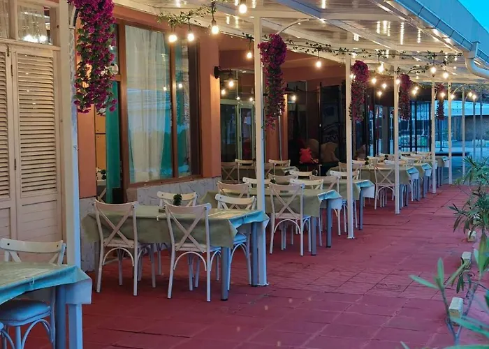 Largo Beach Hotel