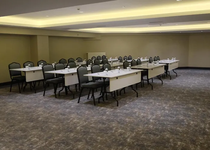 Nova Vista Deluxe & Suites A Member Of Radisson Individuals
