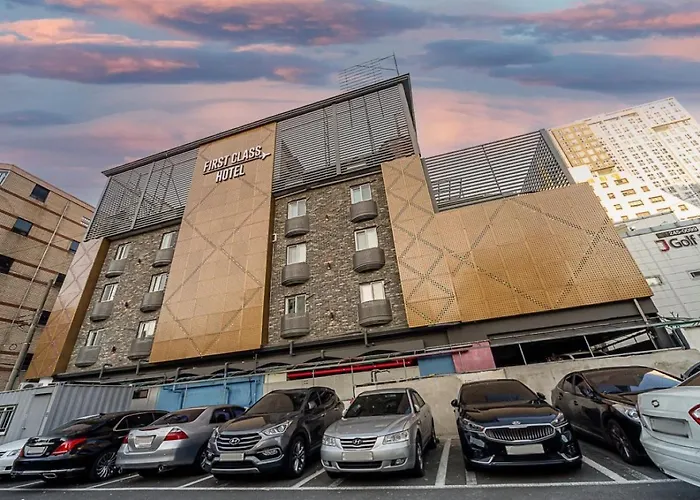 Masan First Class Hotel