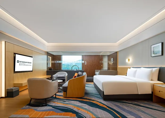 Wyndham Grand Zhaoqing Downtown