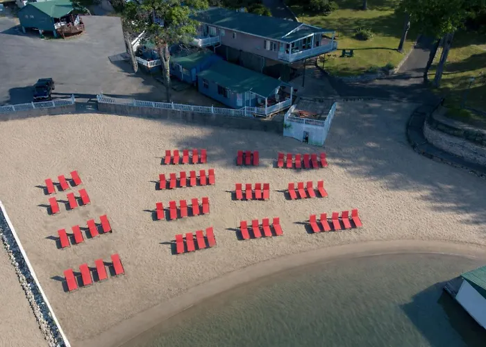 Depe Dene Lakeside Resort