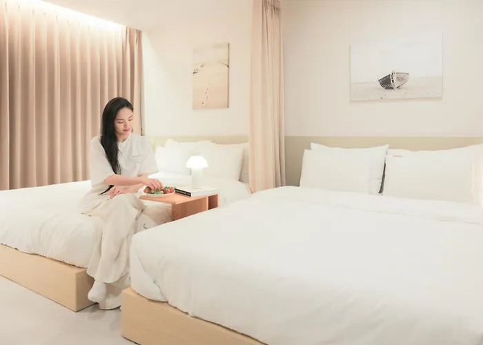 Nomad Anook Hotel Gumi