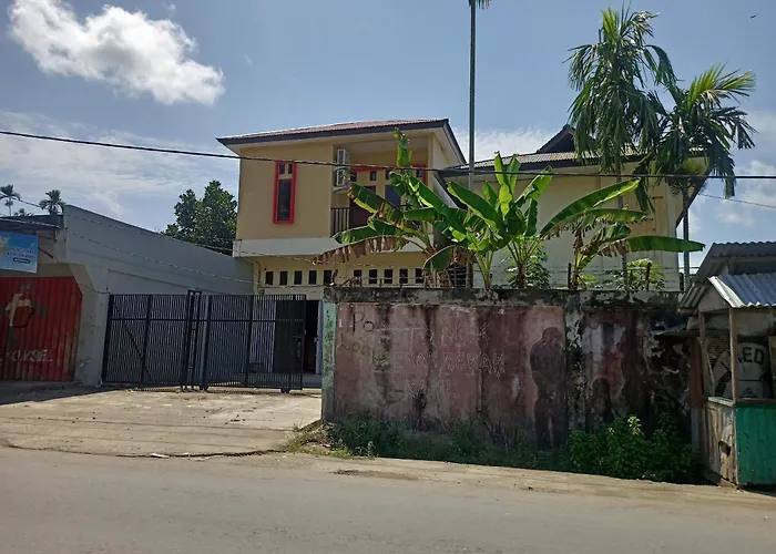 Oyo 93073 Penginapan 69