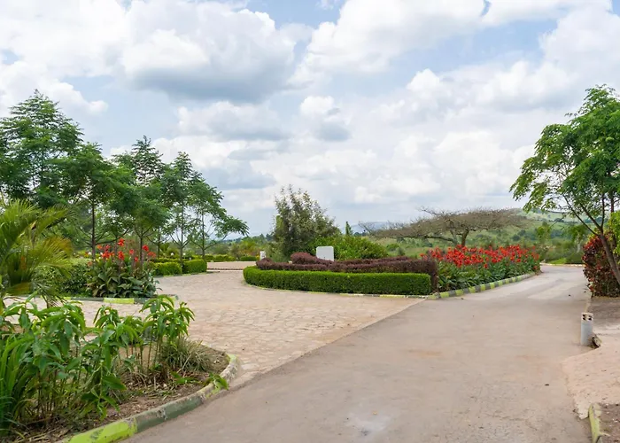 Bwizi Resort And Gardens