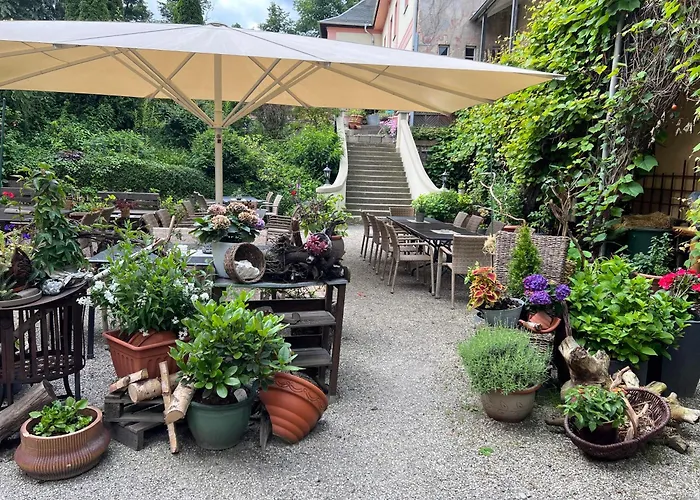 Logis Hotel Stadt Neustadt