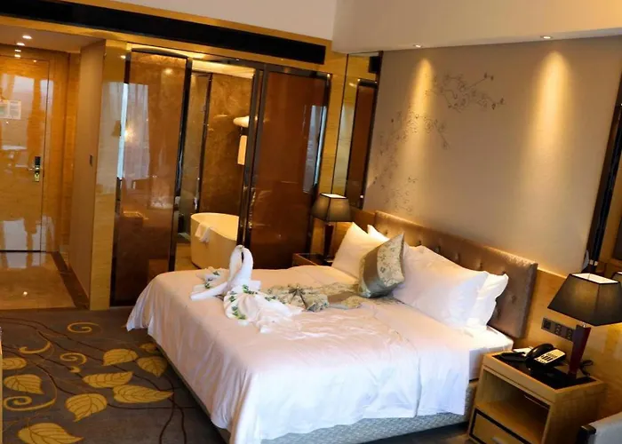 Wanning Yingbin Hotel