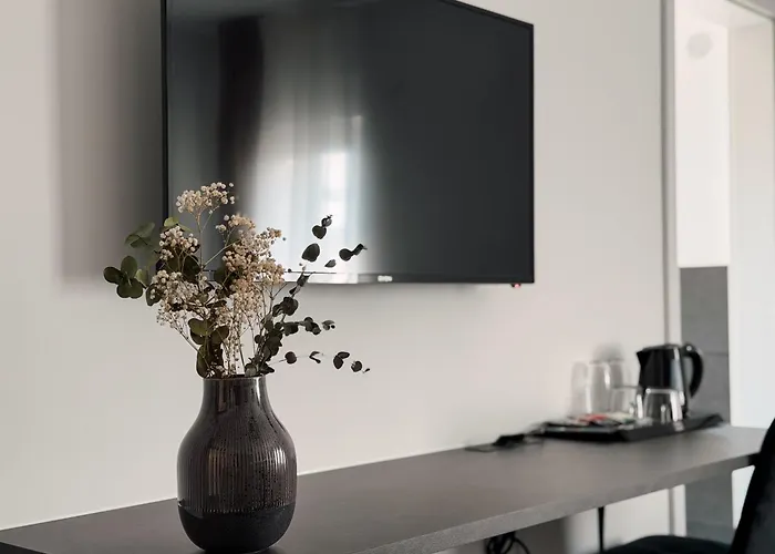 MiDaMi 24h Hotel Self-Checkin