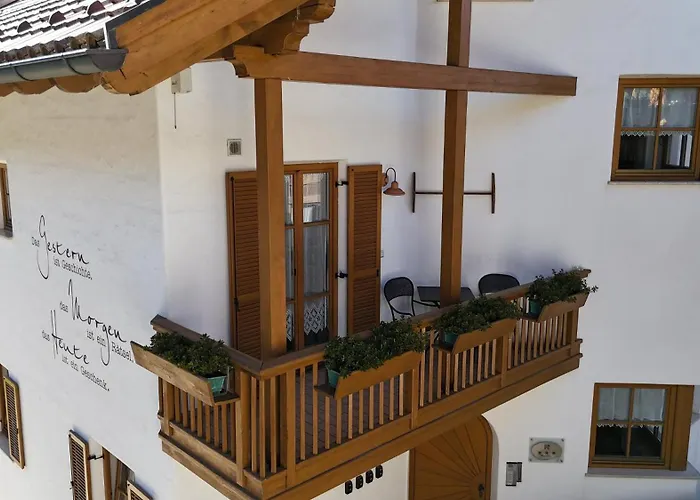 Der Unterwirt Guesthouse - Pool & Jre Restaurant