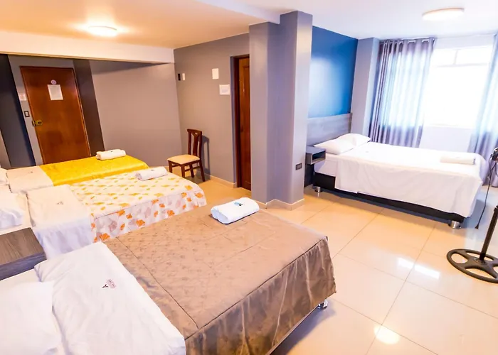 Hotel Jorge Chavez