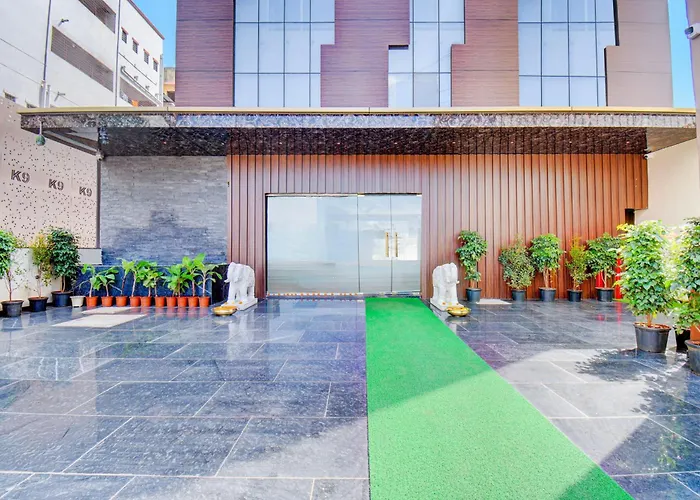 Palette Hotel Chakank9