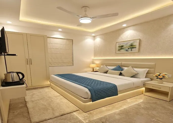 Hotel The Olive Suites Near Delhi International Airport