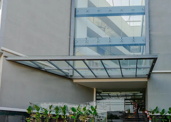 Hotel Sky International