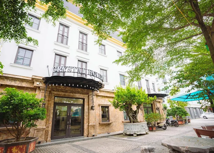 Crysstall Halong Boutique Hotel