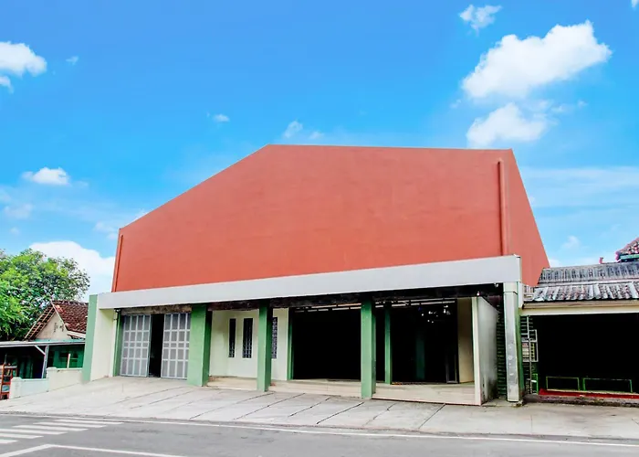 Oyo 95130 Poerto Lemon Guest House