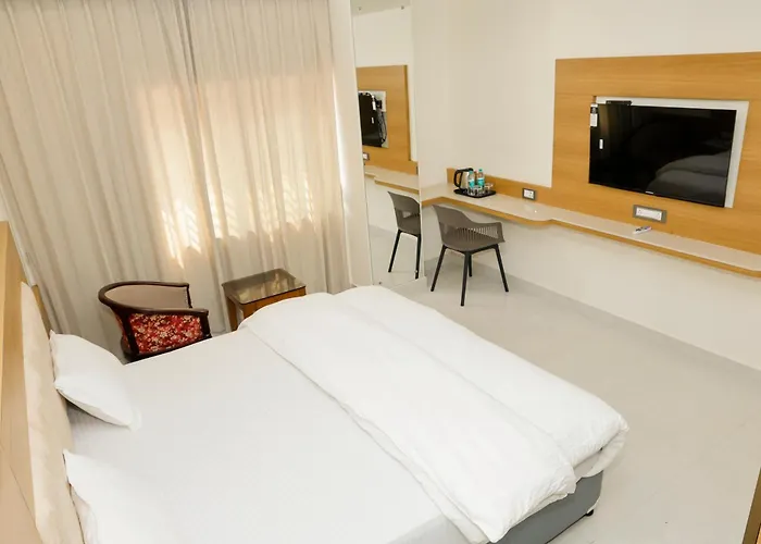 Pearl Inn