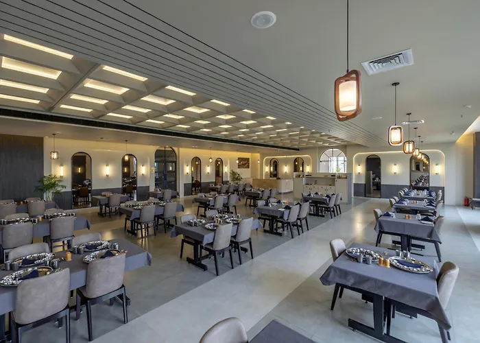 Hotel Neptune Mansingh Inn