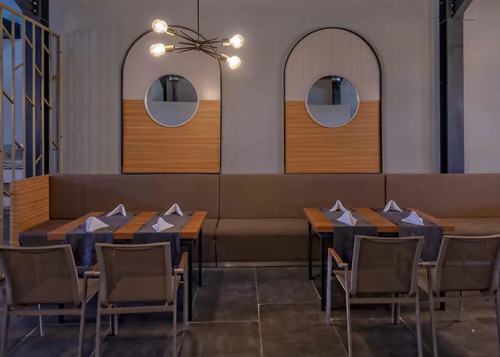 Palmora Lara Hotel
