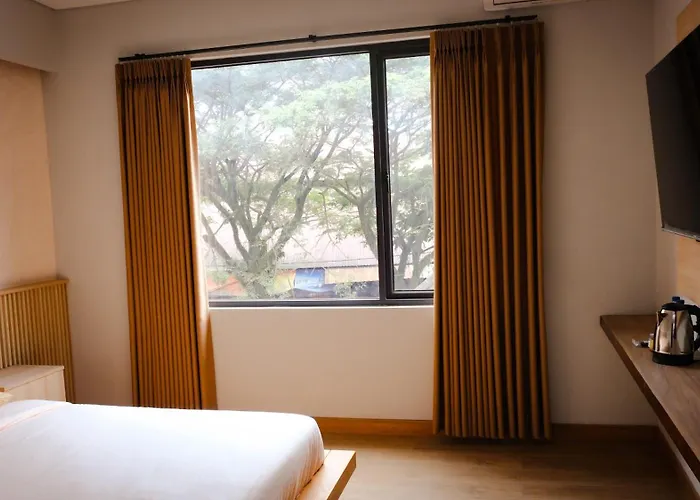 Miracle Hotel Cianjur