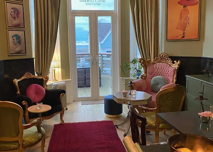 The White House Hotel