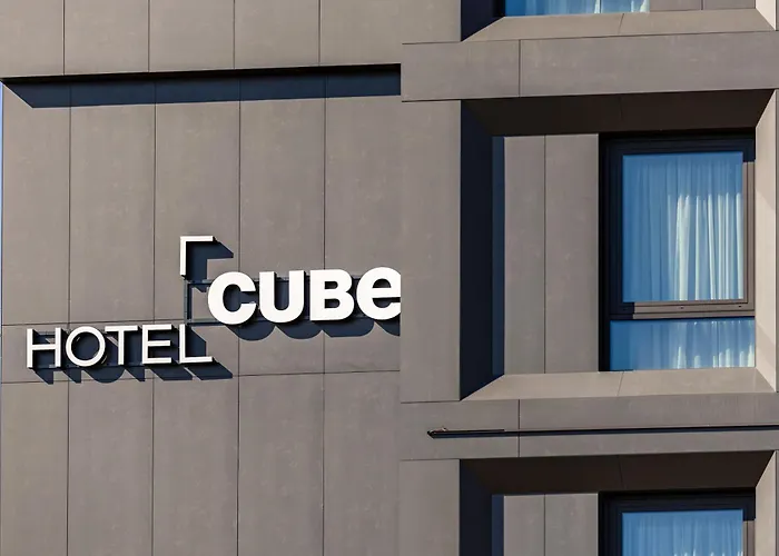 Hotel Cube
