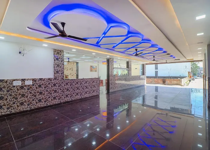 Hotel Riya Raj - Luxury Stay
