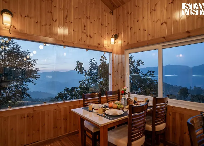 Stayvista'S Flame At Hill Top Heaven - Pool ,Mountain View & Home Theatre