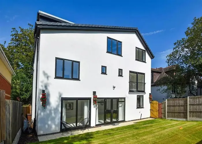 Glams Luxury Home