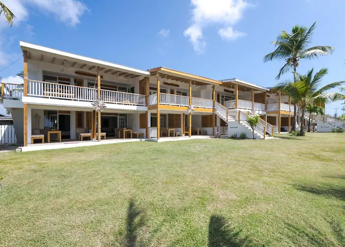 Hotel Manyana By Surfers Bay